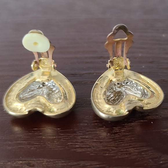 Vintage Heart Necklace and Earrings - Picture 2 of 9